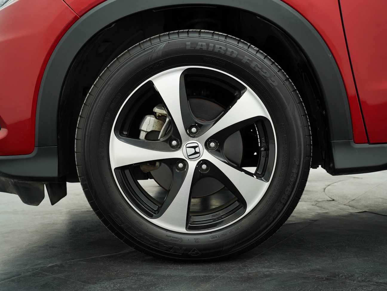 terpakai 2019 Honda HR-V i-VTEC V 1.8
