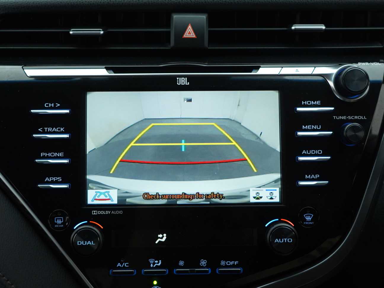 used 2020 Toyota Camry V 2.5
