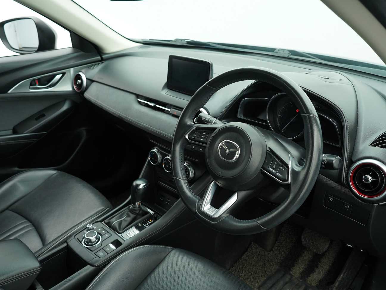 terpakai 2018 Mazda CX-3 SKYACTIV-G GVC 2.0