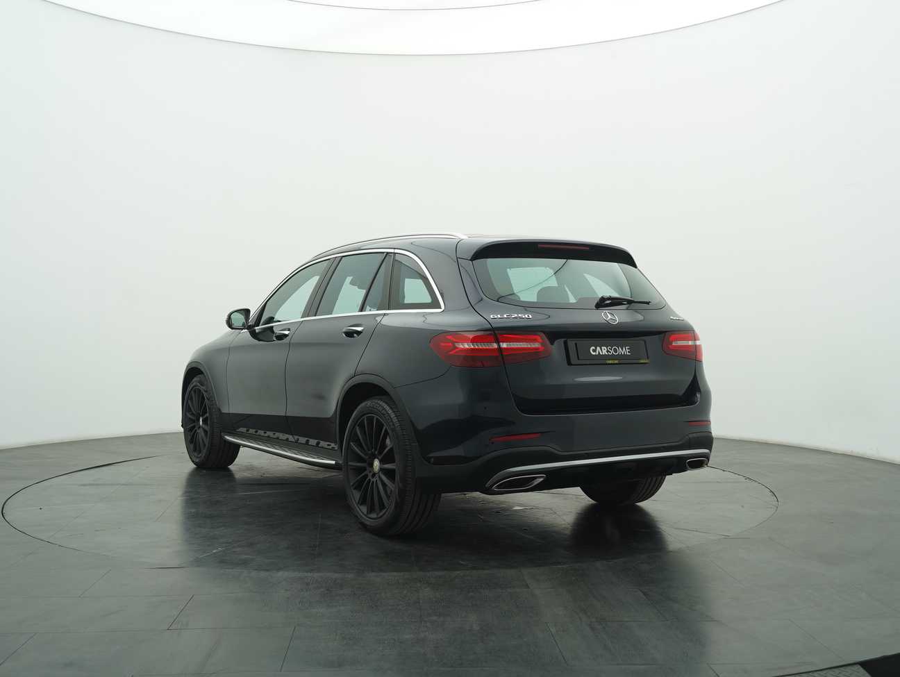 used 2017 Mercedes-Benz GLC250 4MATIC AMG Line 2.0