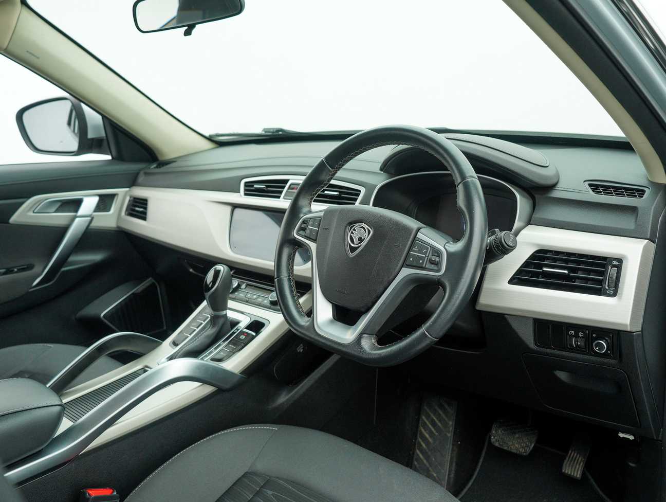 used 2019 Proton X70 Standard 1.8