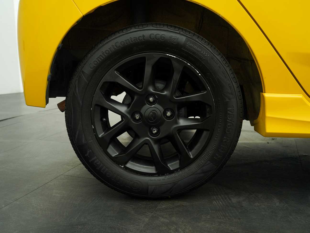 terpakai 2015 Perodua AXIA SE 1.0