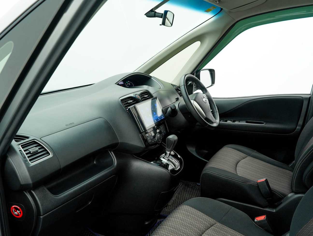 terpakai 2017 Nissan Serena S-Hybrid High-Way Star 2.0