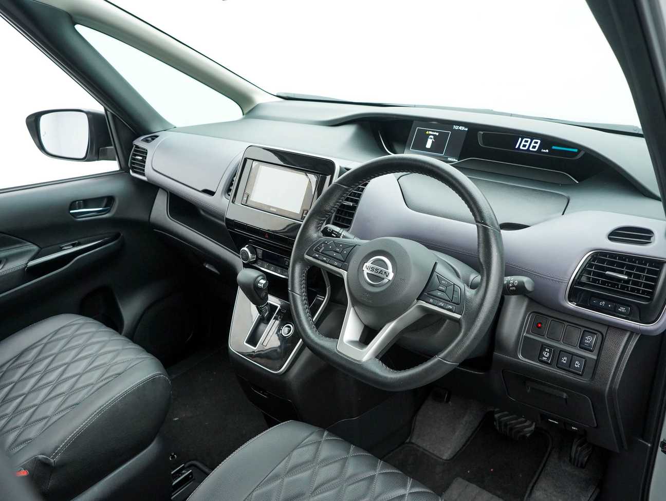 terpakai 2024 Nissan Serena S-Hybrid High-Way Star 2.0