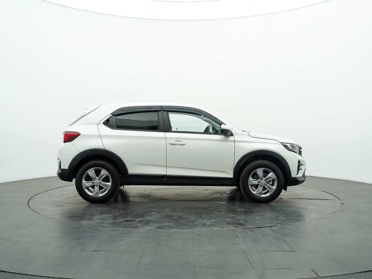used 2025 Honda WR-V V 1.5