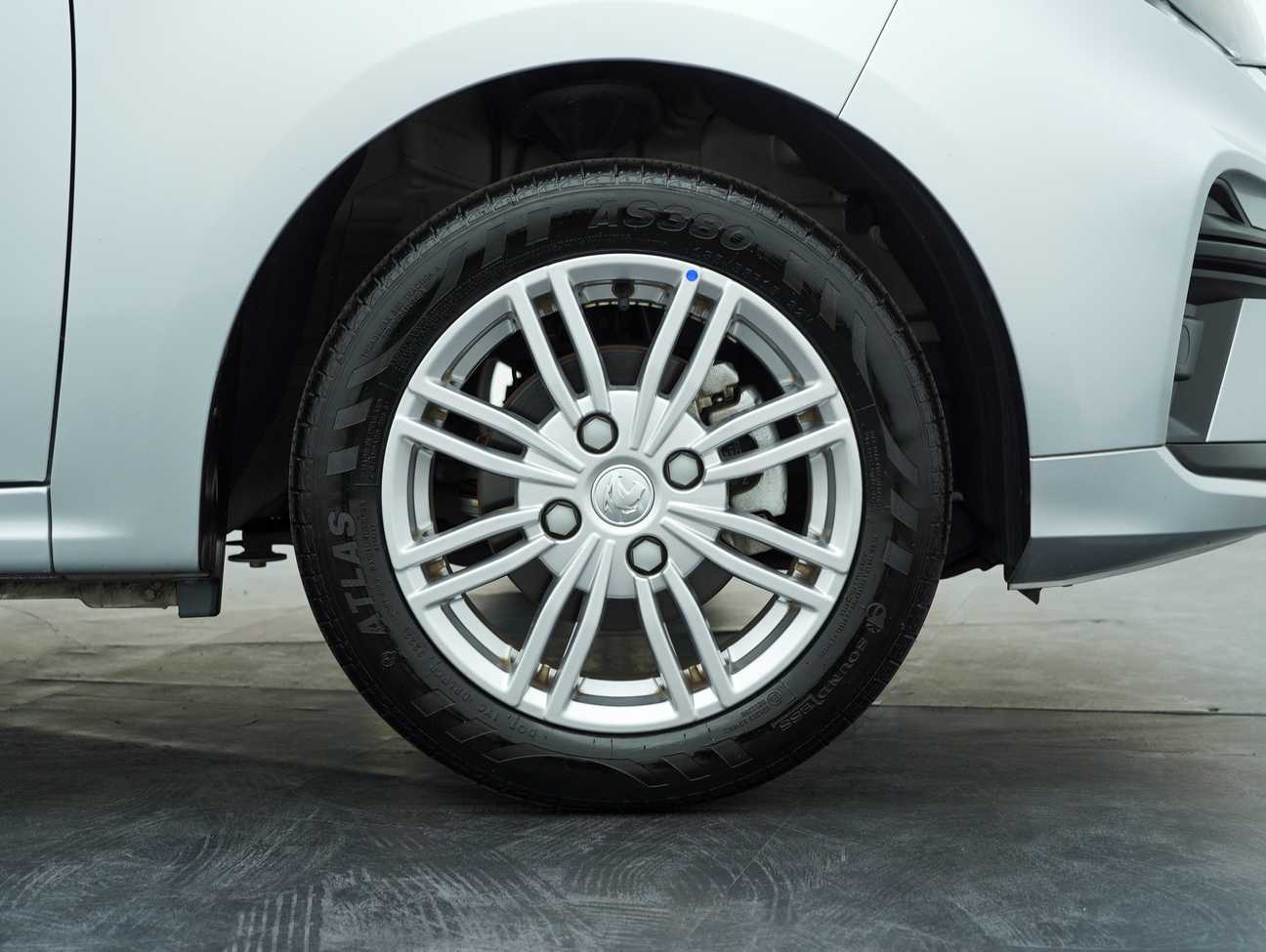 used 2022 Proton Iriz Standard 1.3