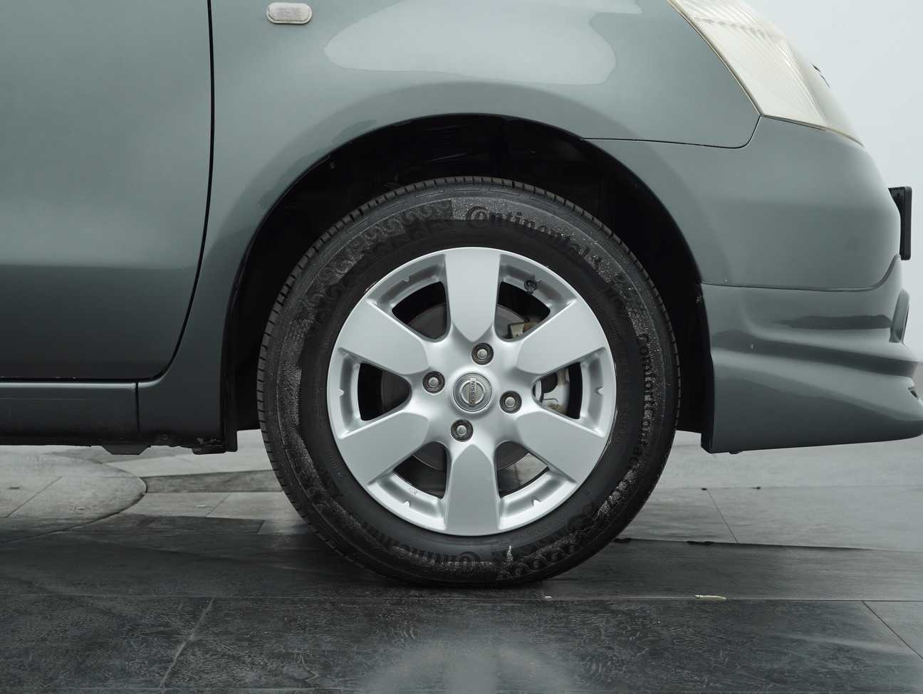 used 2013 Nissan Grand Livina Comfort 1.6