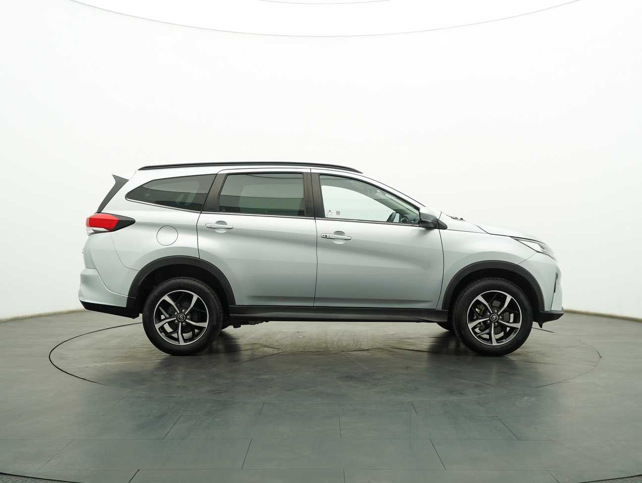 terpakai 2021 Perodua Aruz AV 1.5