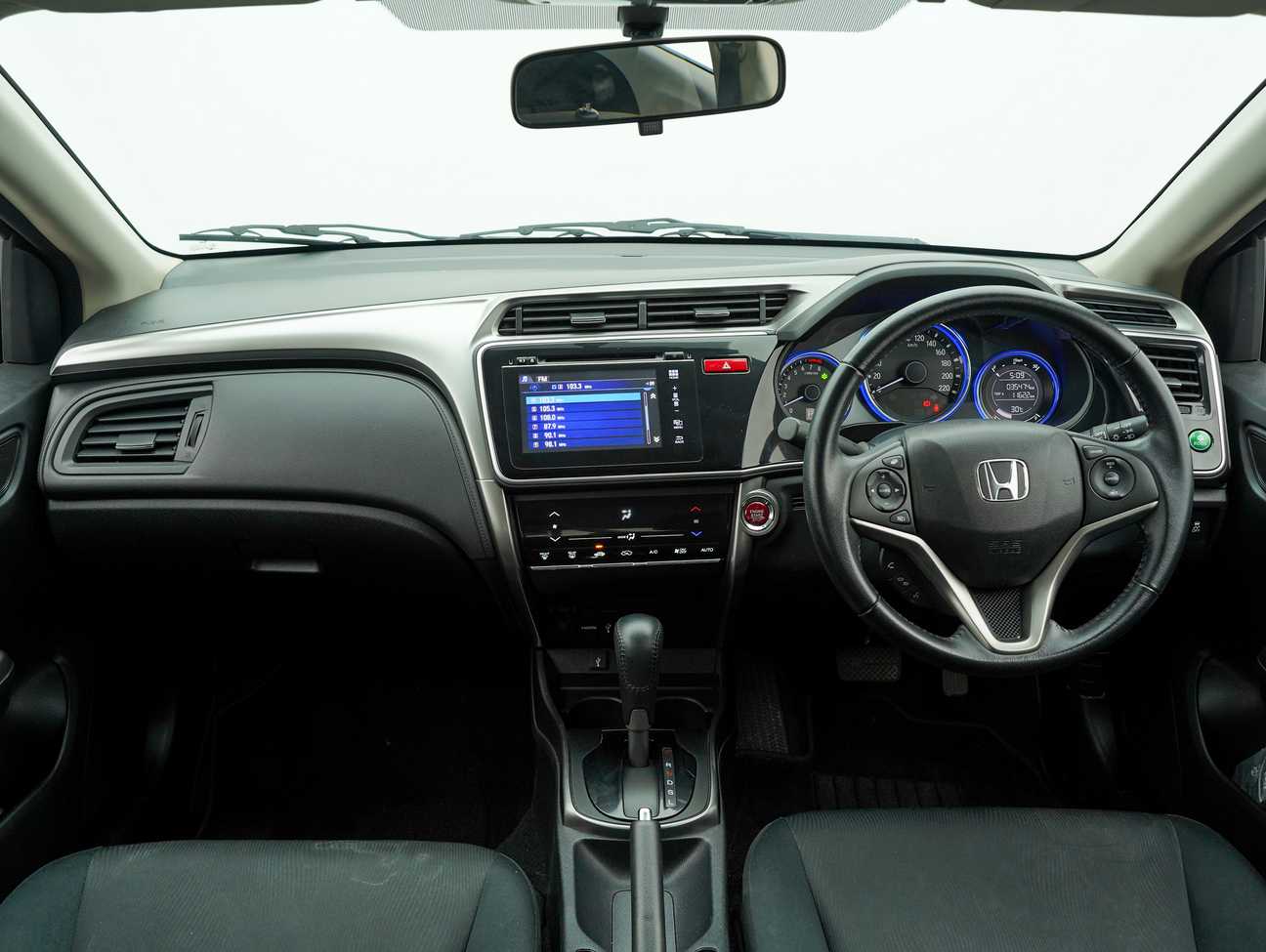 used 2014 Honda City V 1.5