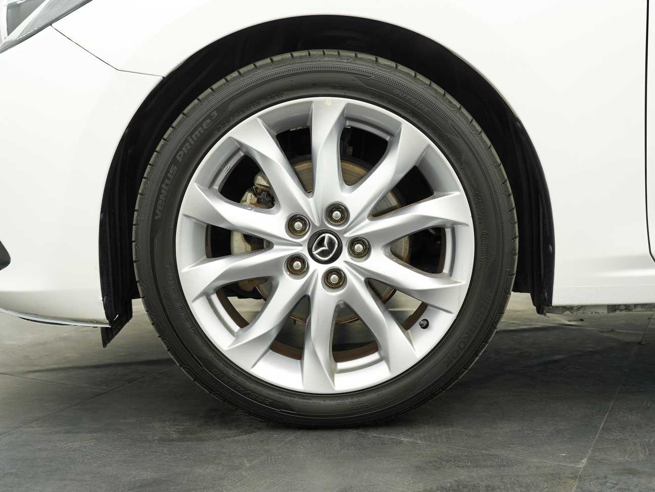 terpakai 2017 Mazda 3 SKYACTIV-G High 2.0