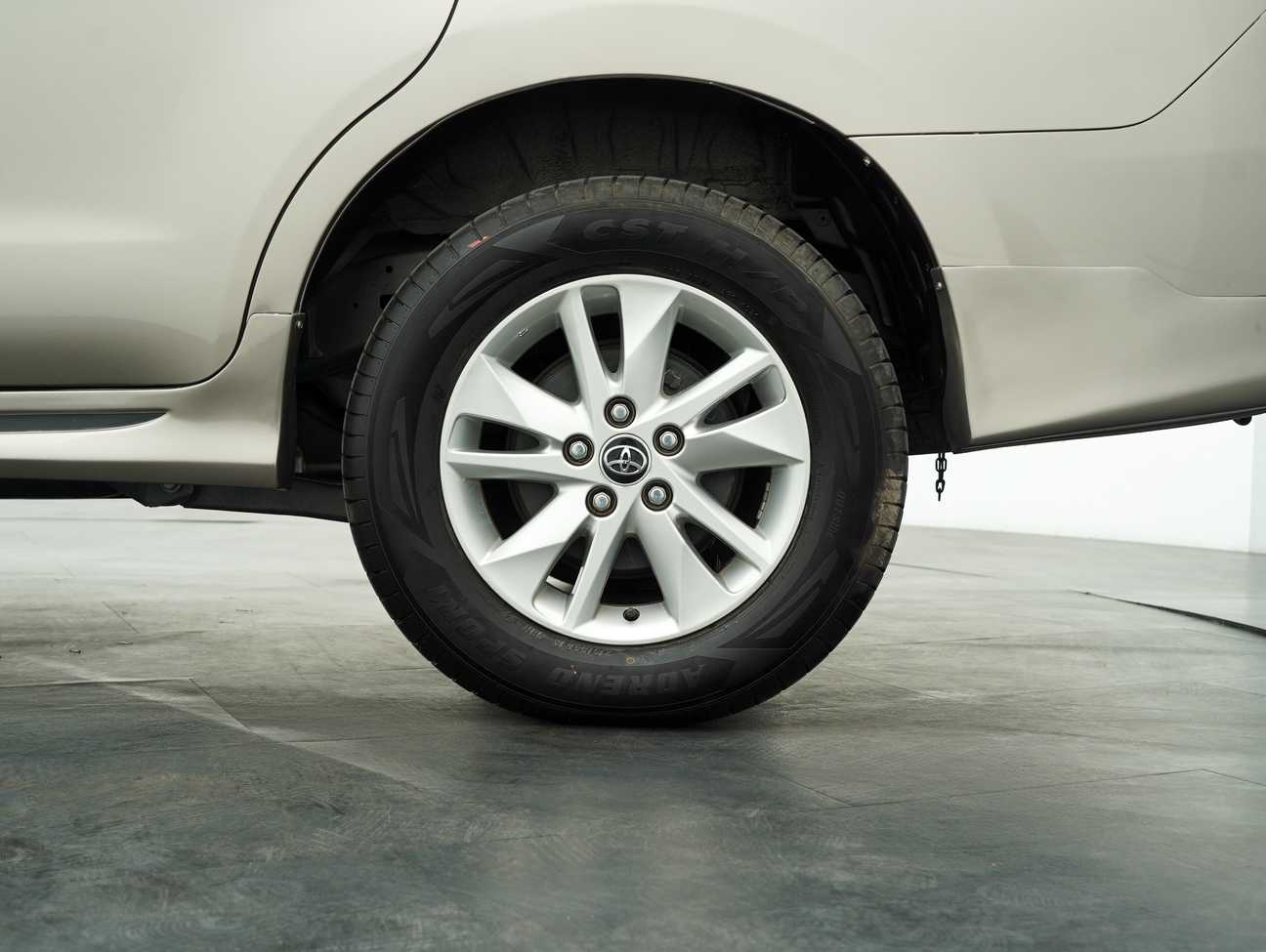 used 2017 Toyota Innova G 2.0