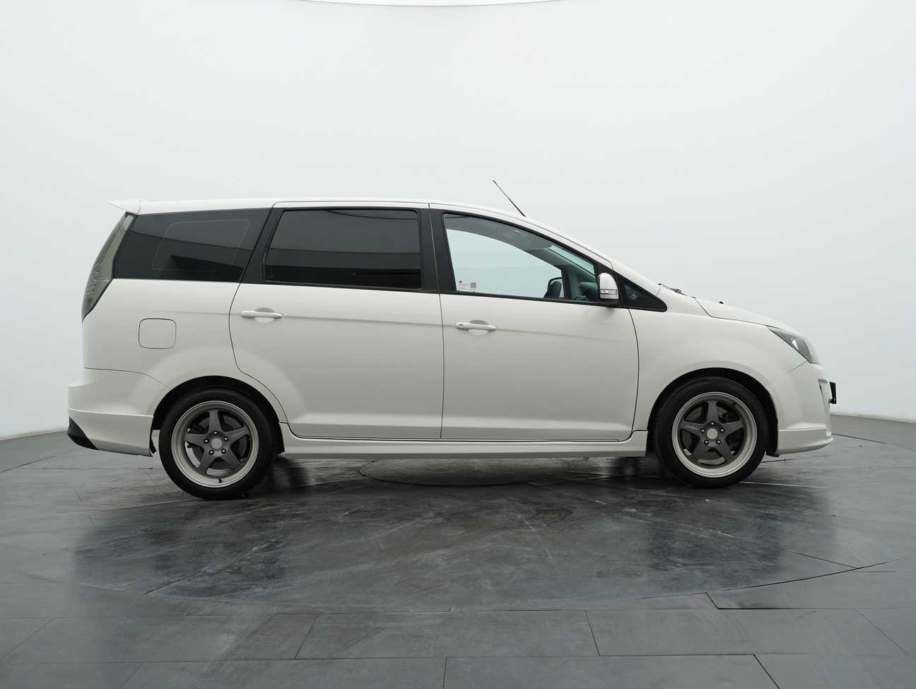 used 2013 Proton Exora Bold CFE Premium 1.6