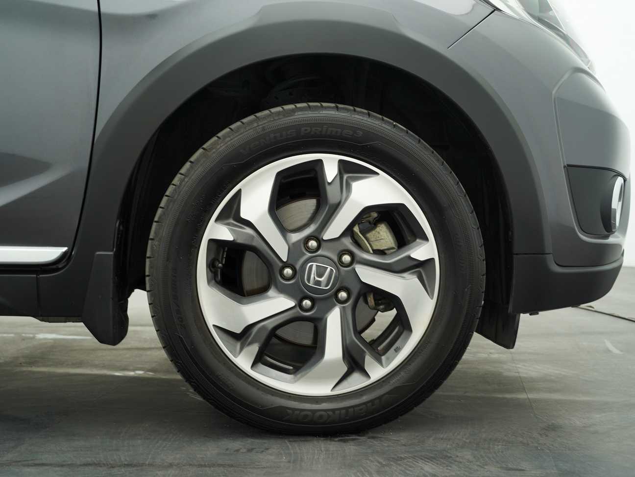 used 2018 Honda BR-V V 1.5