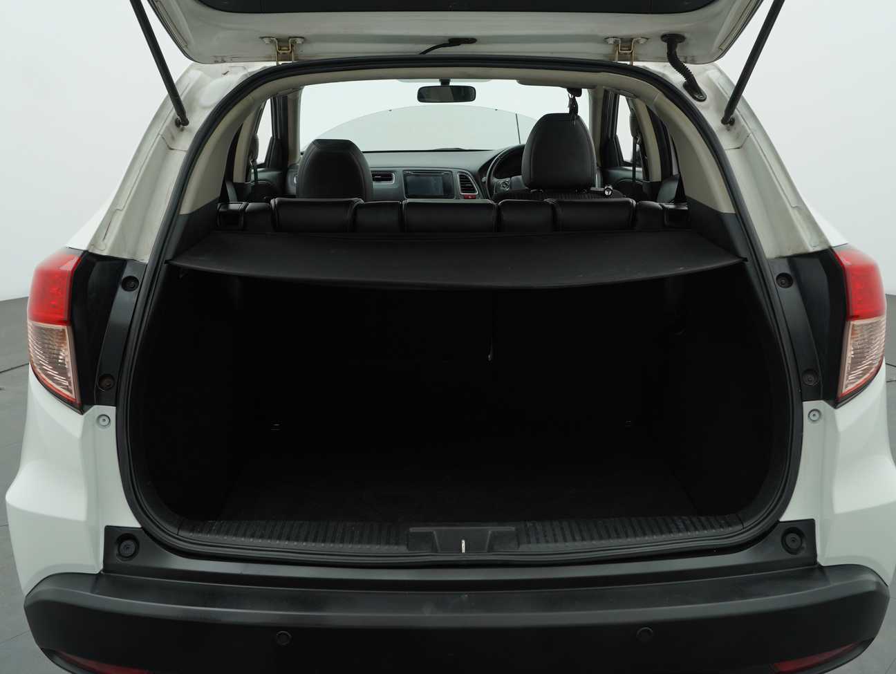 used 2015 Honda HR-V V 1.8