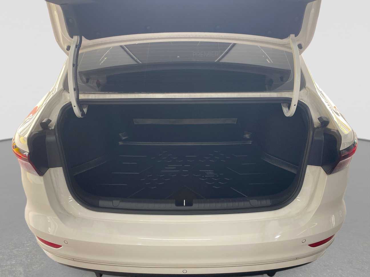 used 2024 Proton S70 Premium 1.5