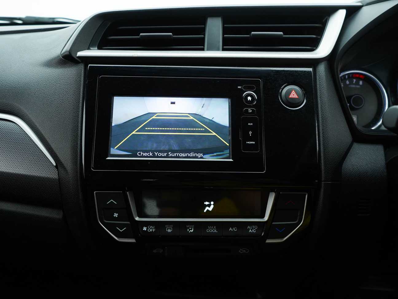 used 2018 Honda BR-V V 1.5