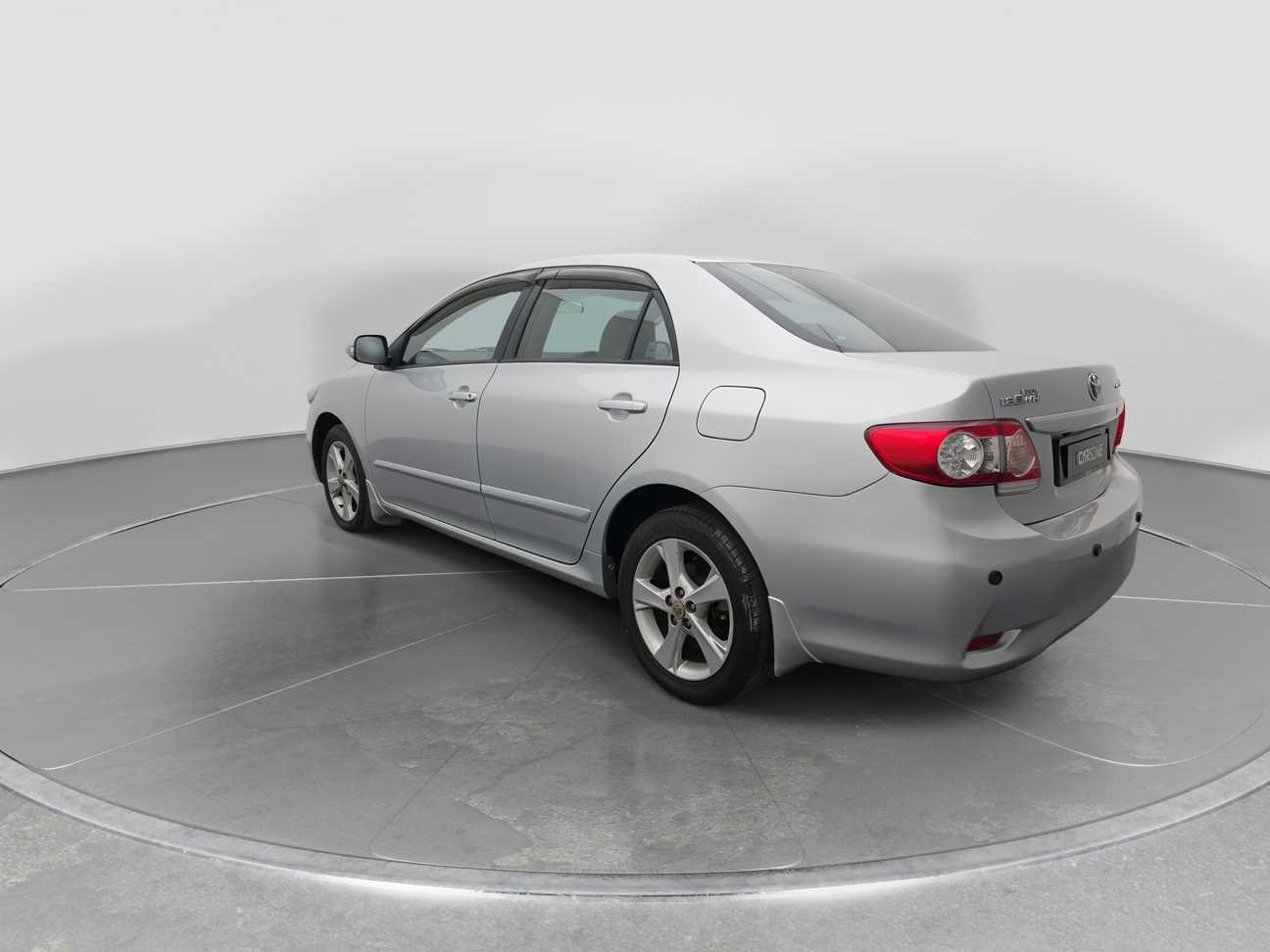 used 2013 Toyota Corolla Altis E 1.8