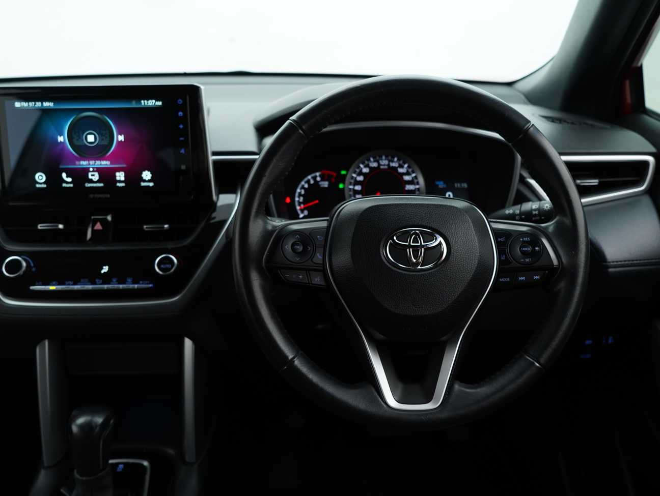 used 2022 Toyota Corolla Cross V 1.8