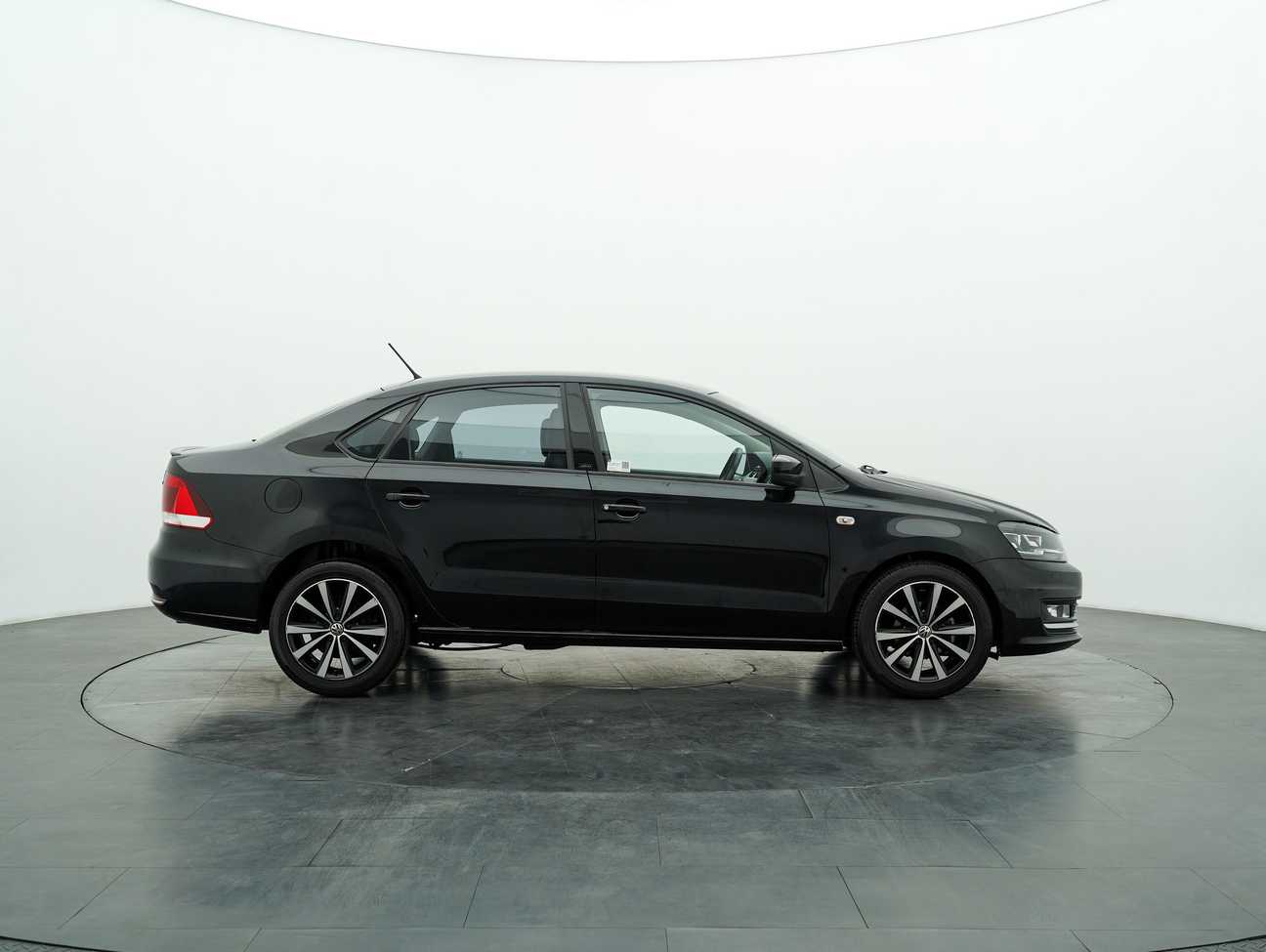 terpakai 2019 Volkswagen Vento TSI Highline 1.2