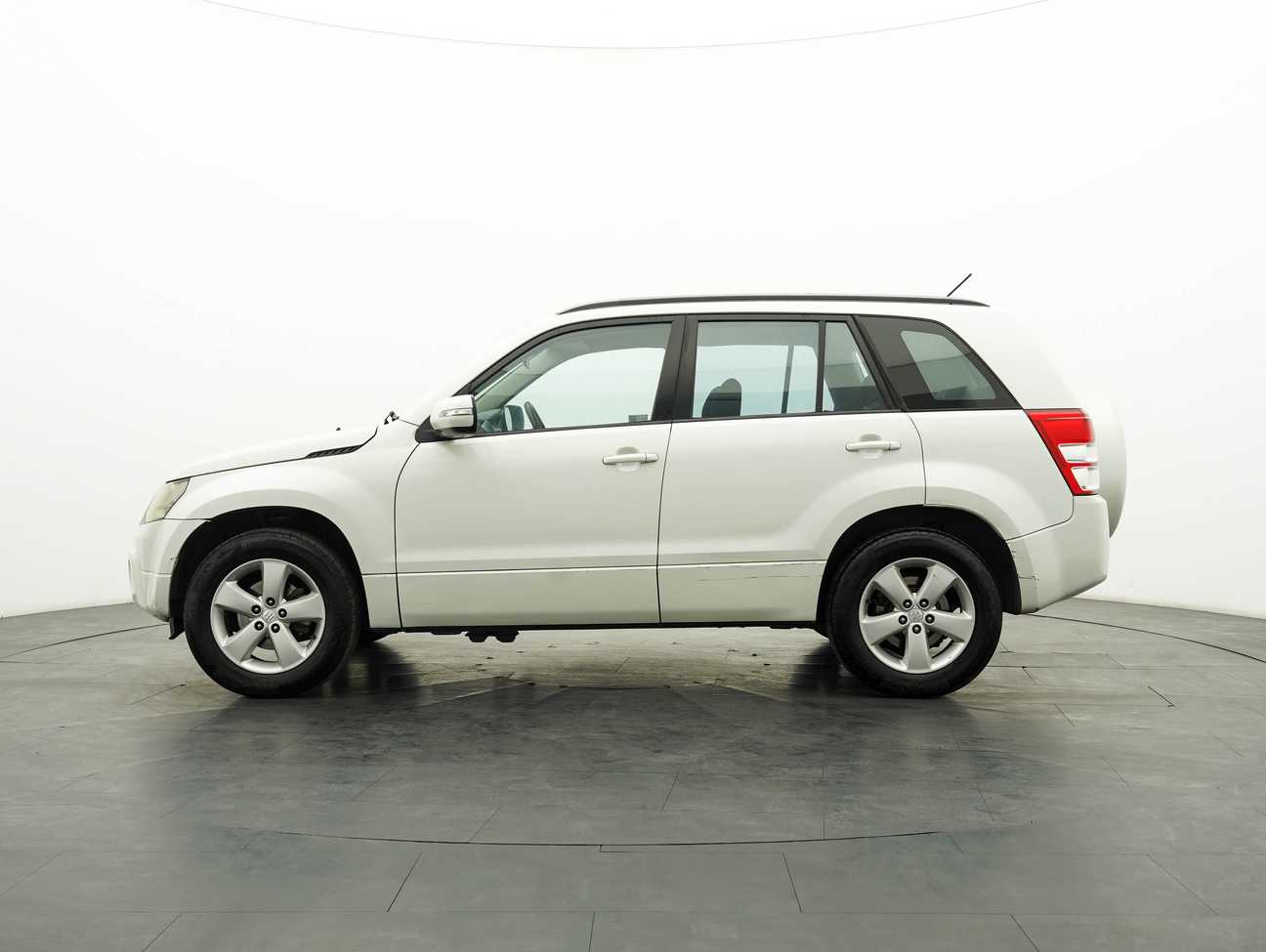 used 2010 Suzuki Grand Vitara  2.0