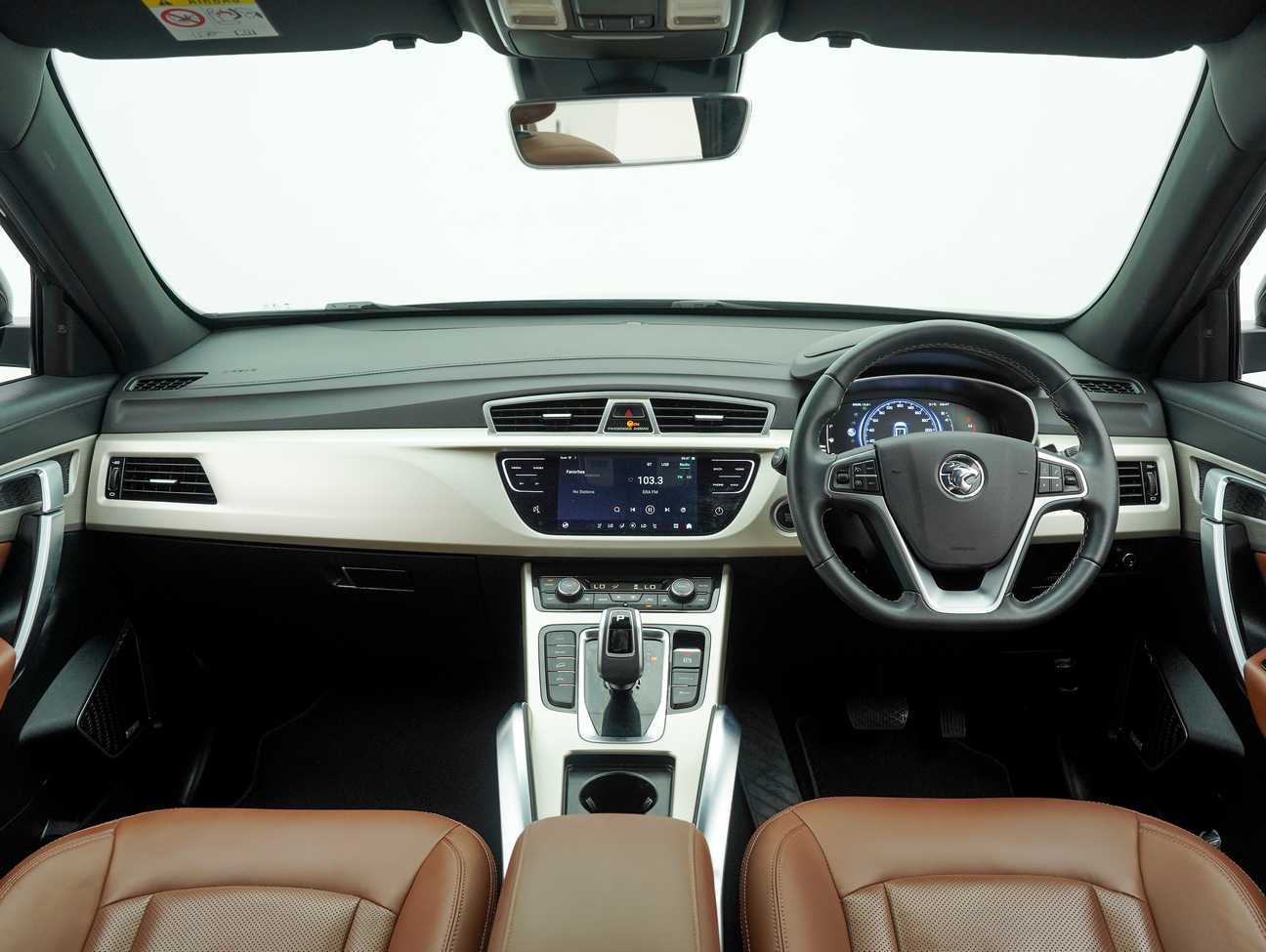 used 2022 Proton X70 Premium 1.5