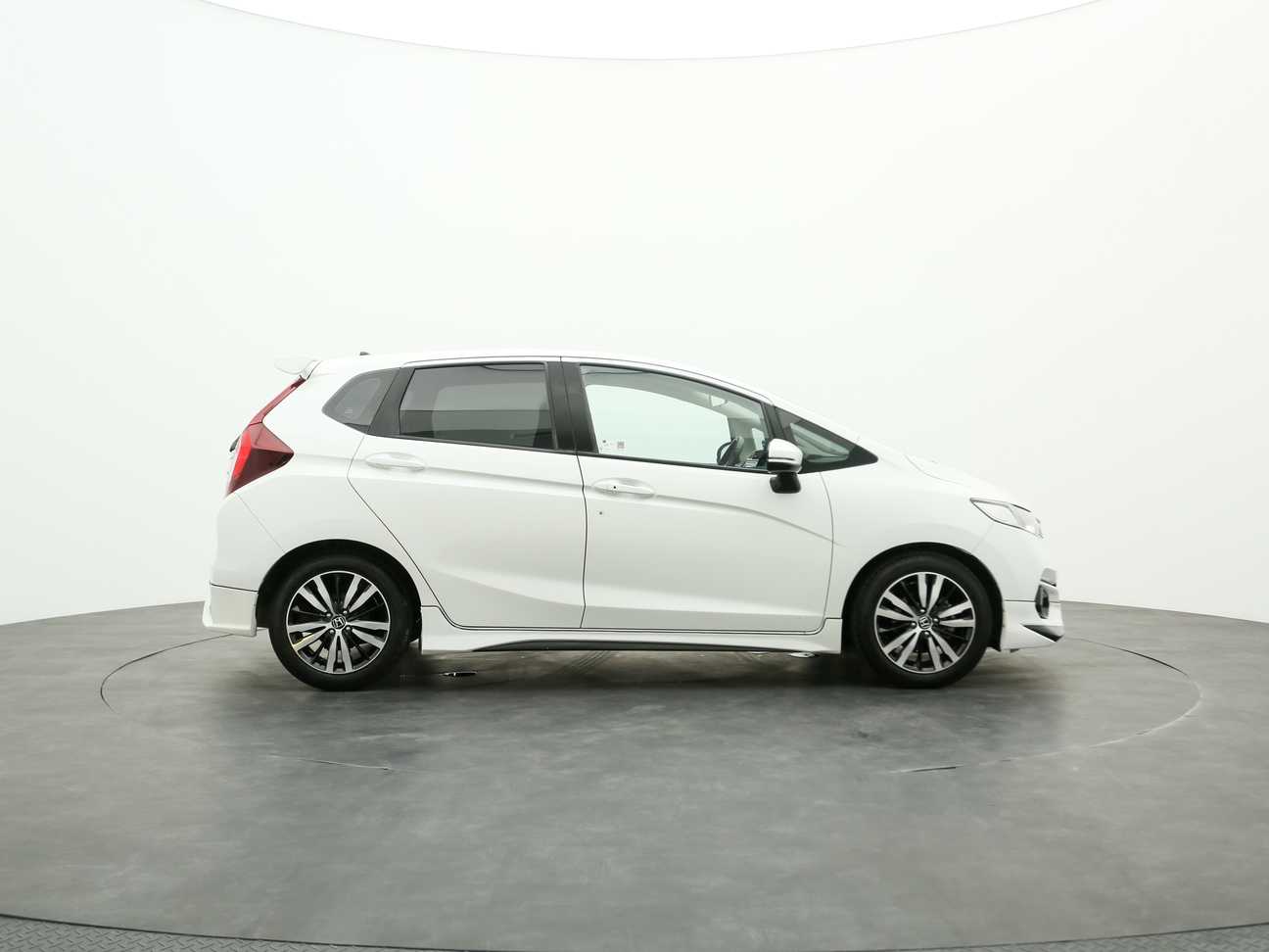 used 2019 Honda Jazz V i-VTEC 1.5
