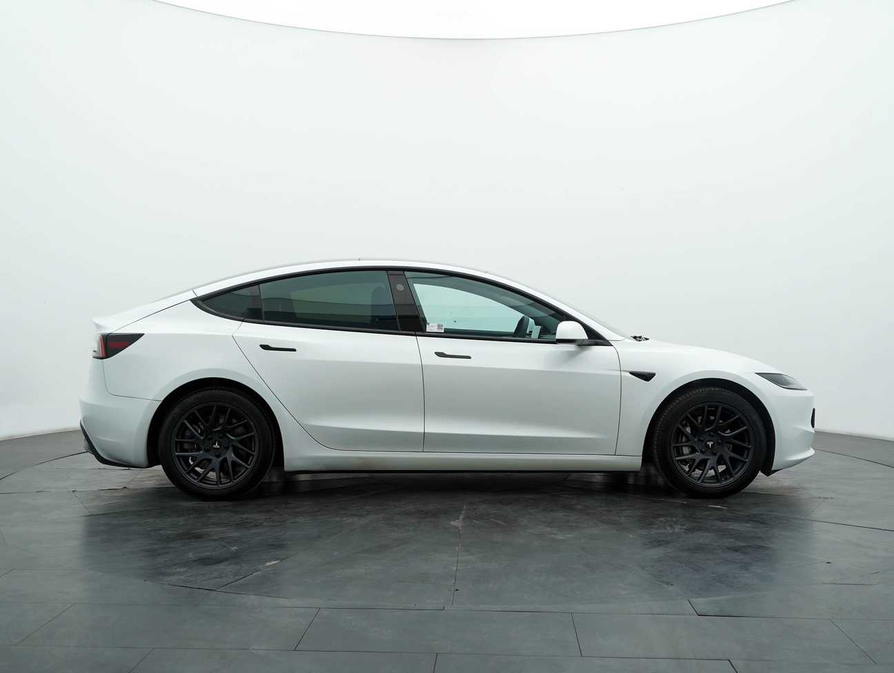 terpakai 2023 Tesla Model 3 Long Range 
