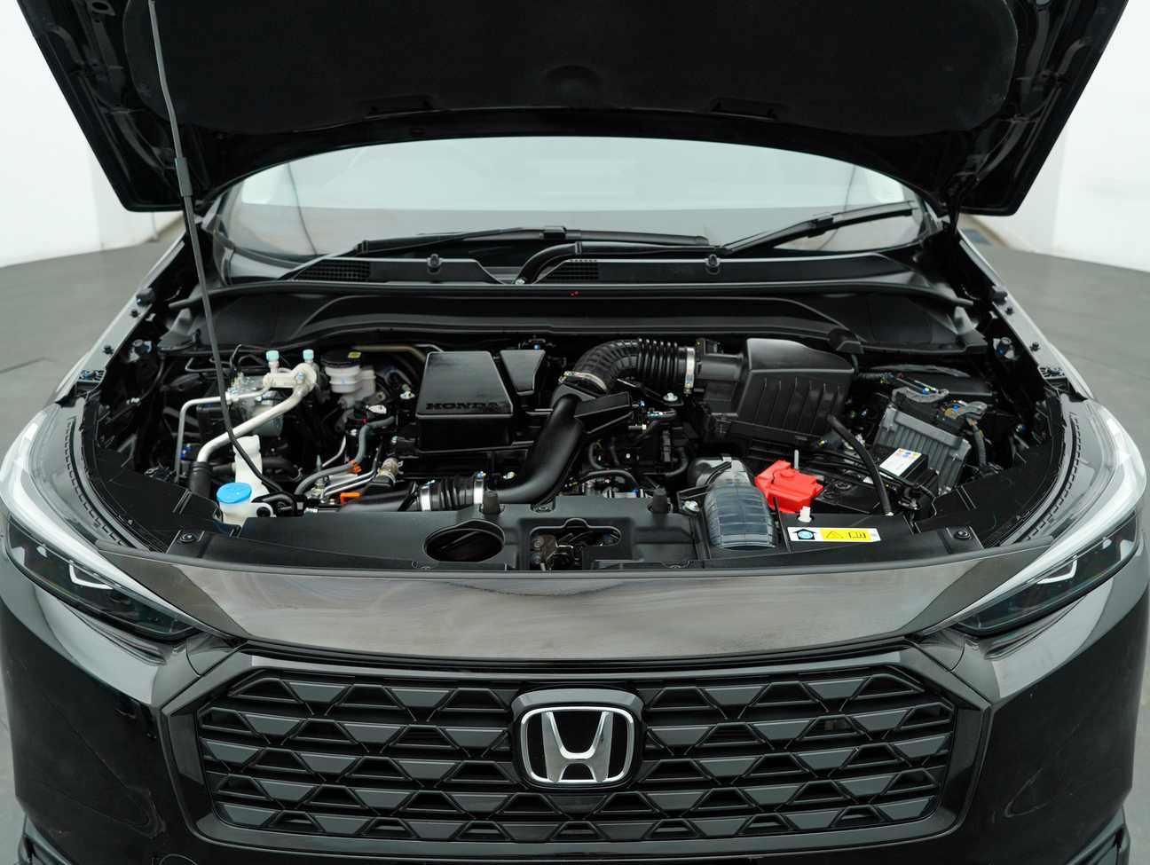 used 2025 Honda HR-V V 1.5