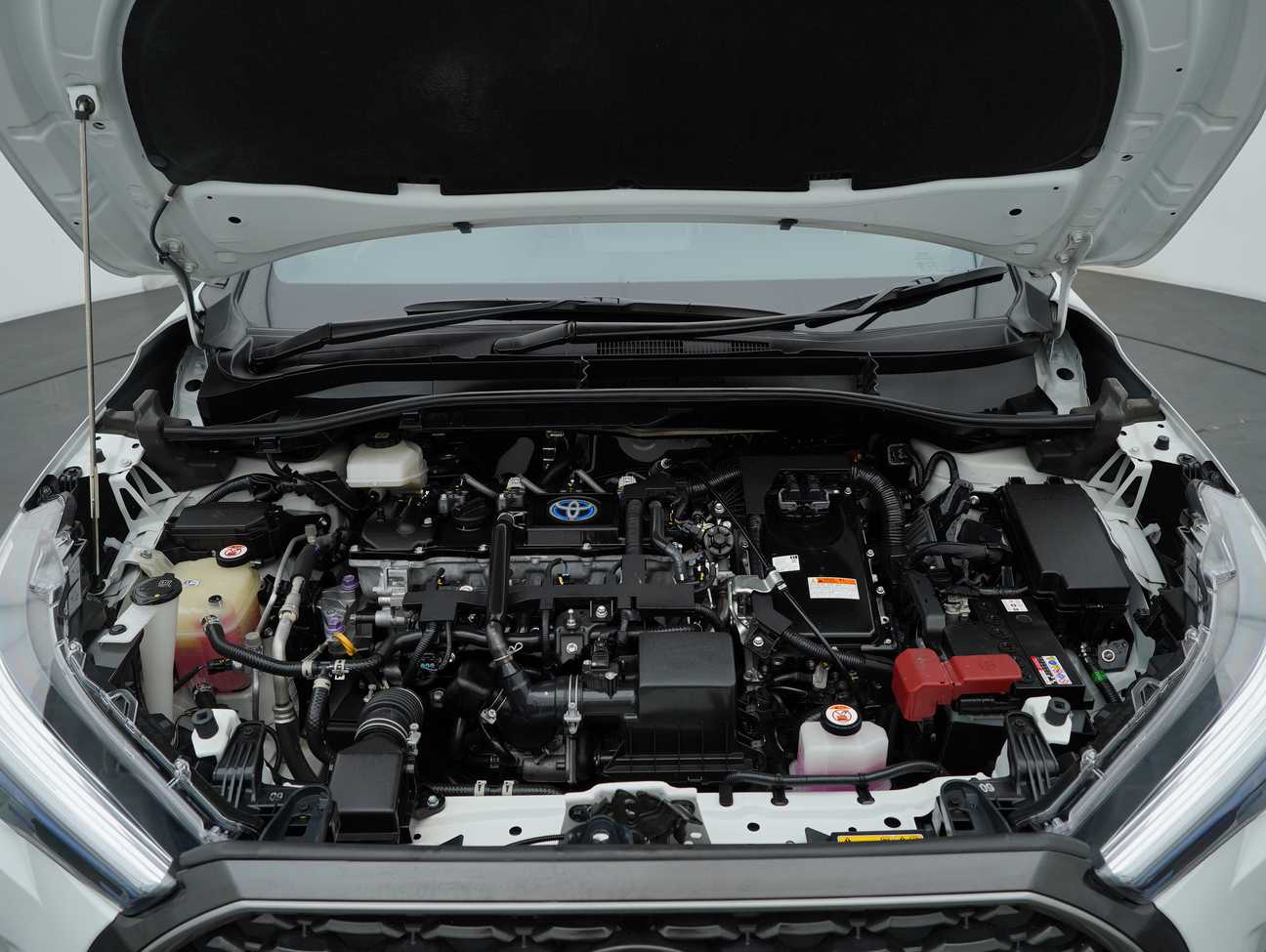used 2022 Toyota Corolla Cross Hybrid 1.8