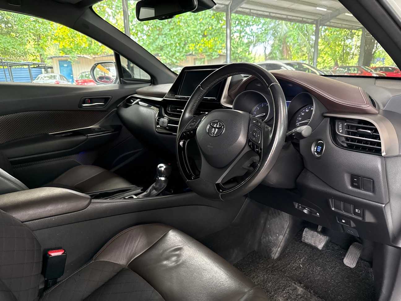 used 2017 Toyota C-HR ST 1.2
