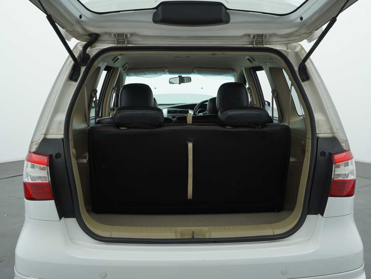 terpakai 2015 Nissan Grand Livina Comfort 1.6