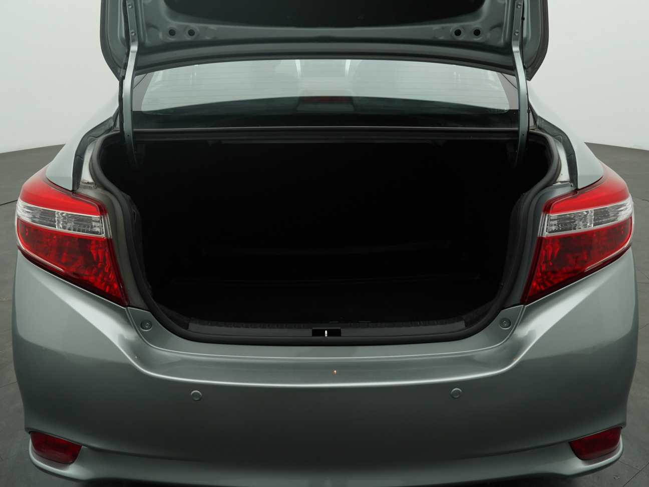 terpakai 2014 Toyota Vios J 1.5