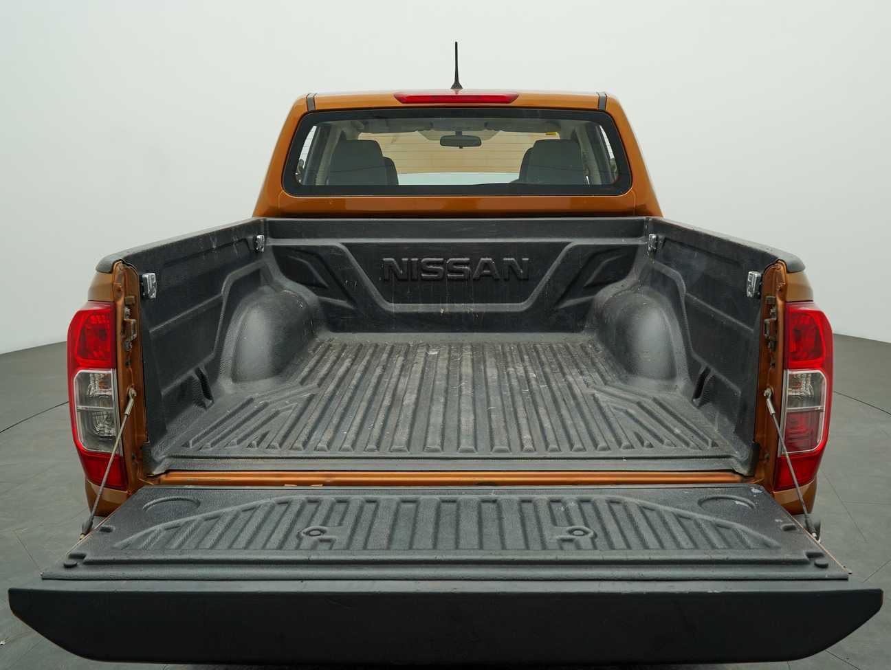 used 2018 Nissan Navara NP300 V Dual Cab 2.5
