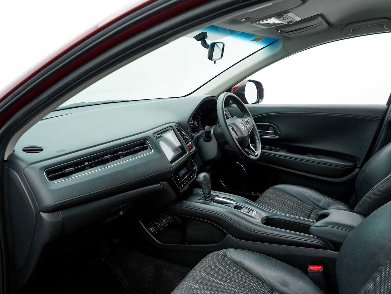 used 2017 Honda HR-V V 1.8