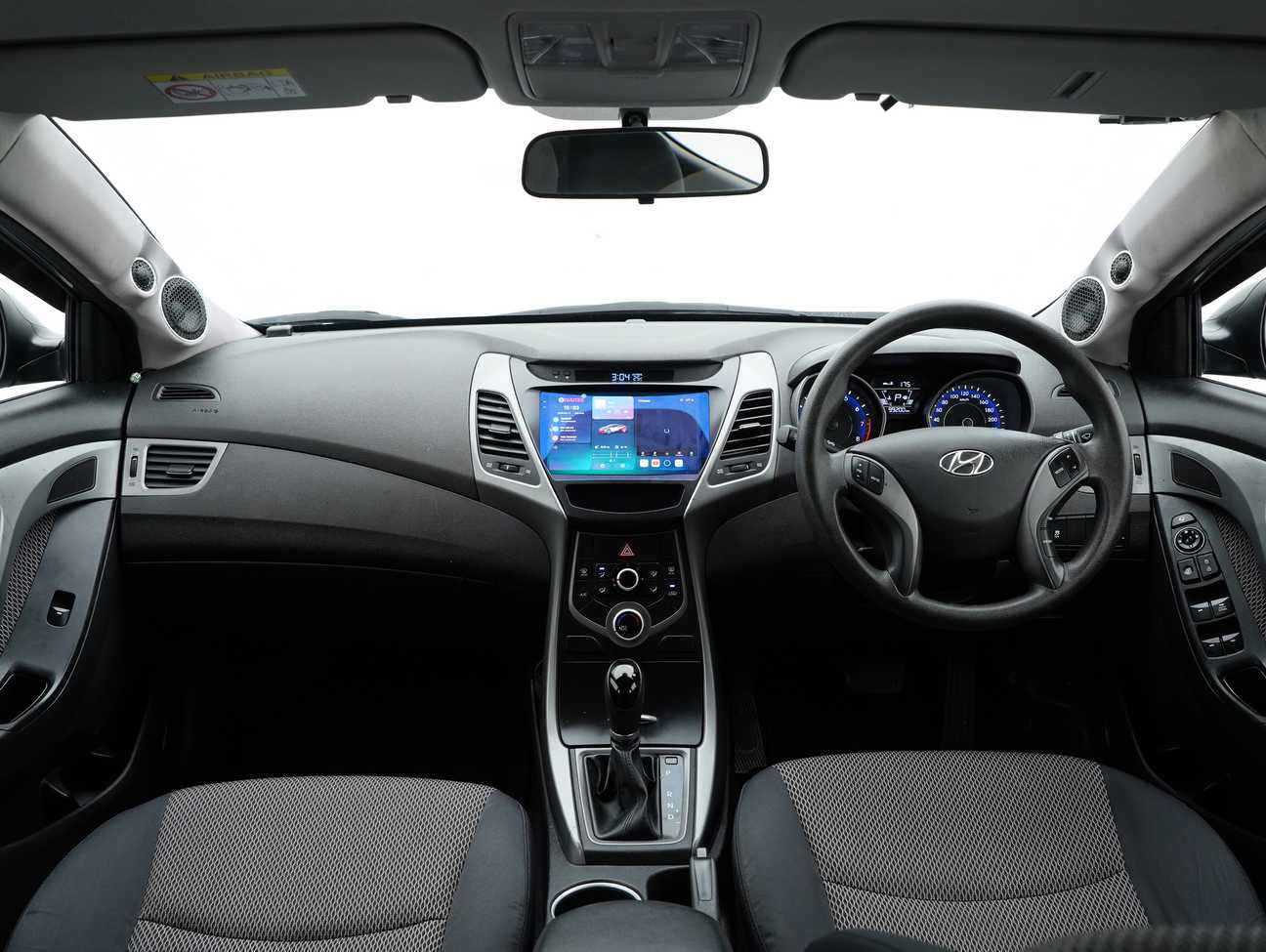 terpakai 2015 Hyundai Elantra  1.6