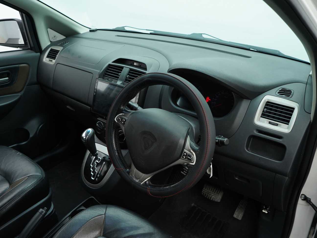 used 2013 Proton Exora Bold CFE Premium 1.6
