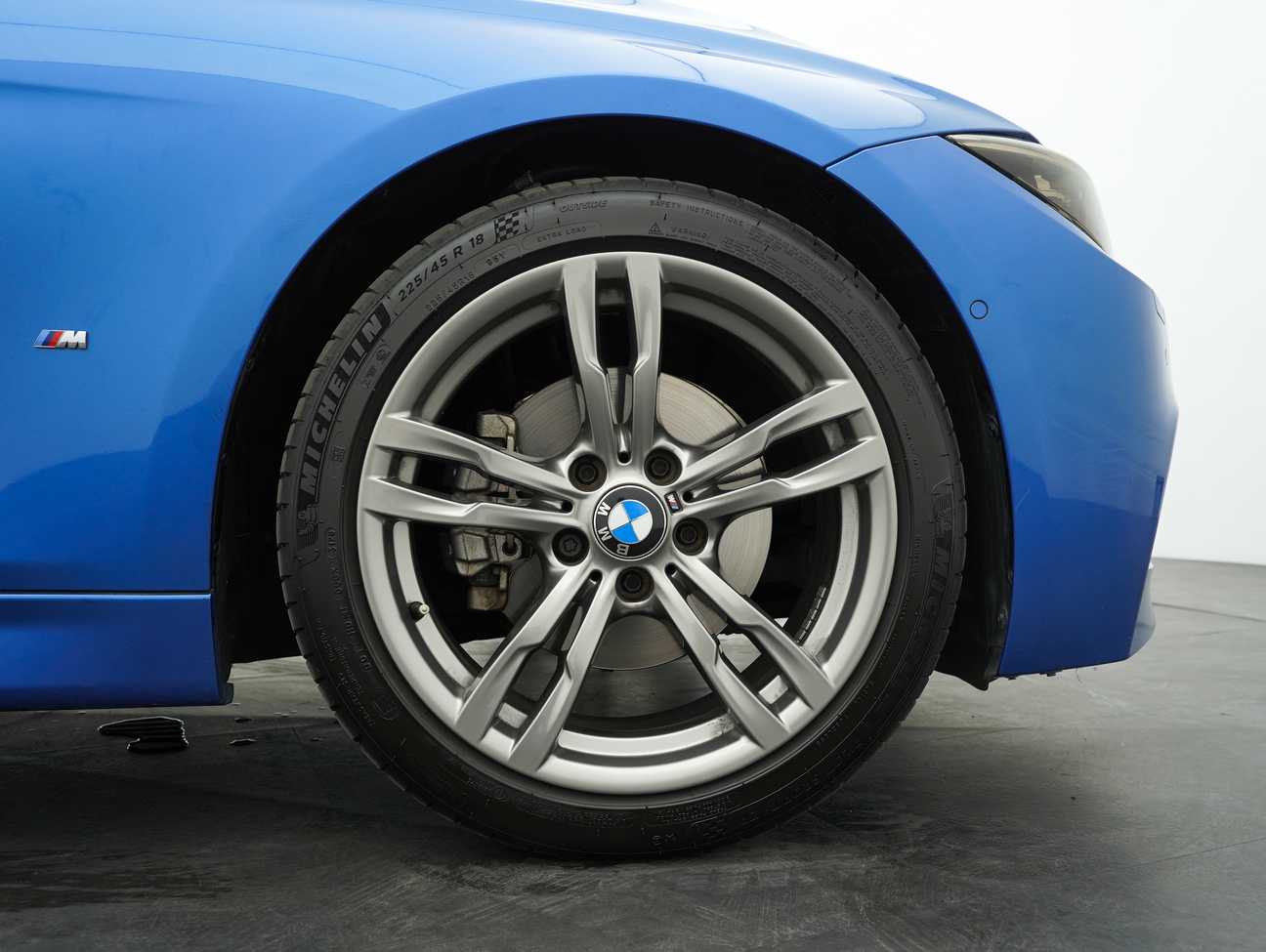 terpakai 2017 BMW 3 30E M SPORT 2.0
