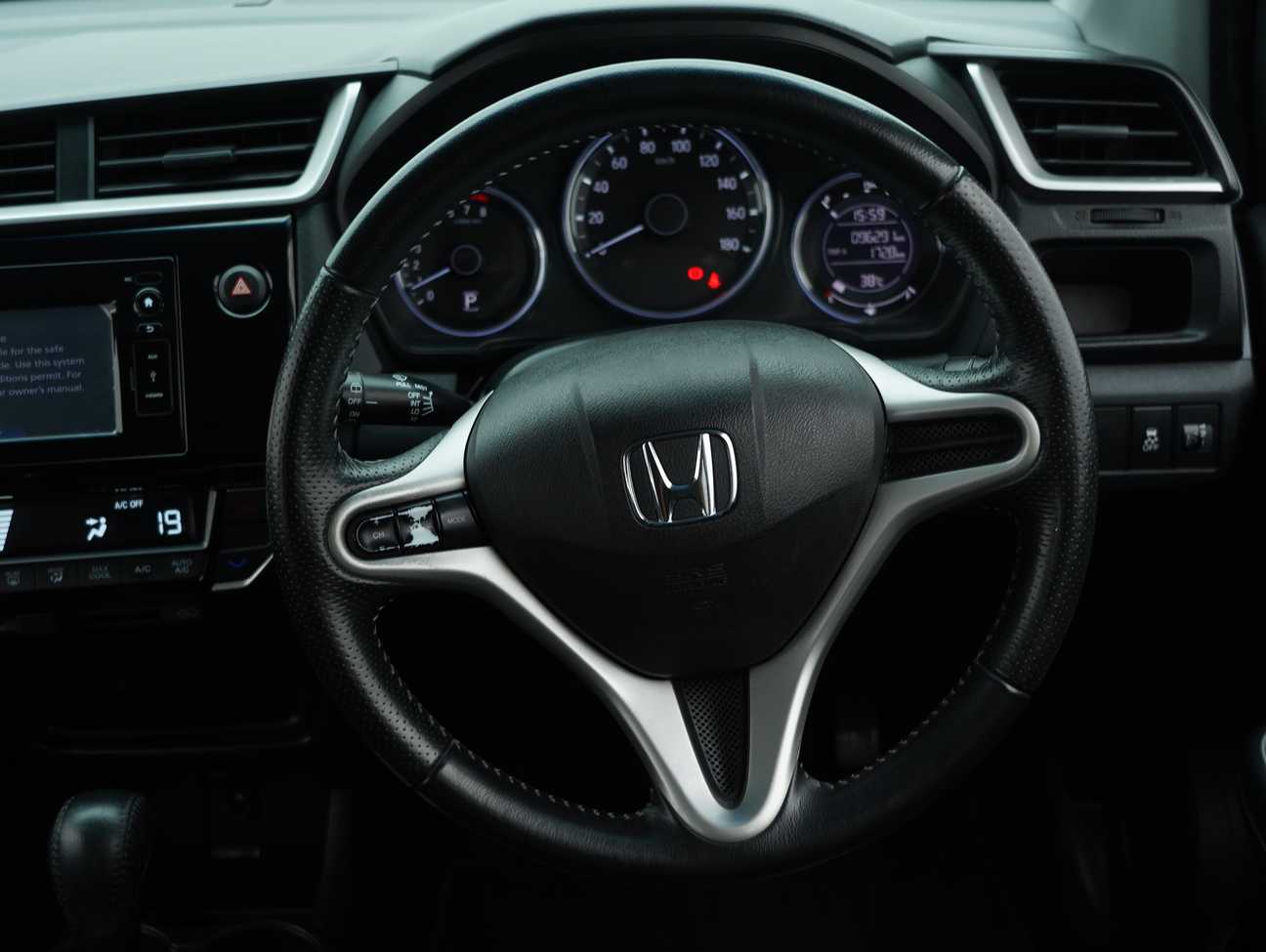 used 2017 Honda BR-V V 1.5