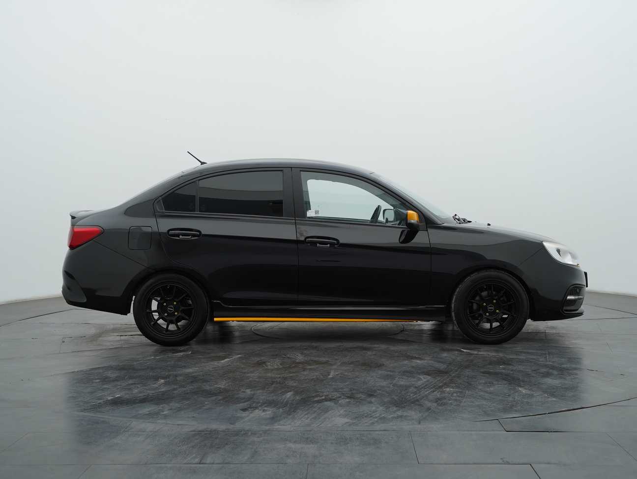 used 2021 Proton Saga R3 1.3