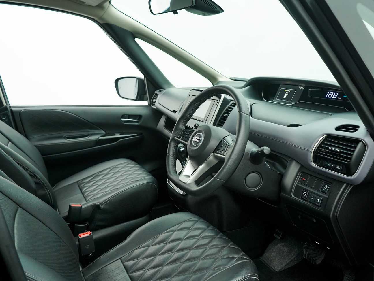 used 2023 Nissan Serena S-Hybrid High-Way Star 2.0