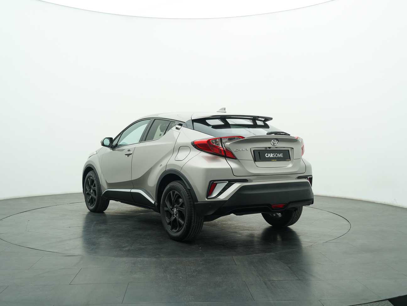 used 2019 Toyota C-HR  1.8