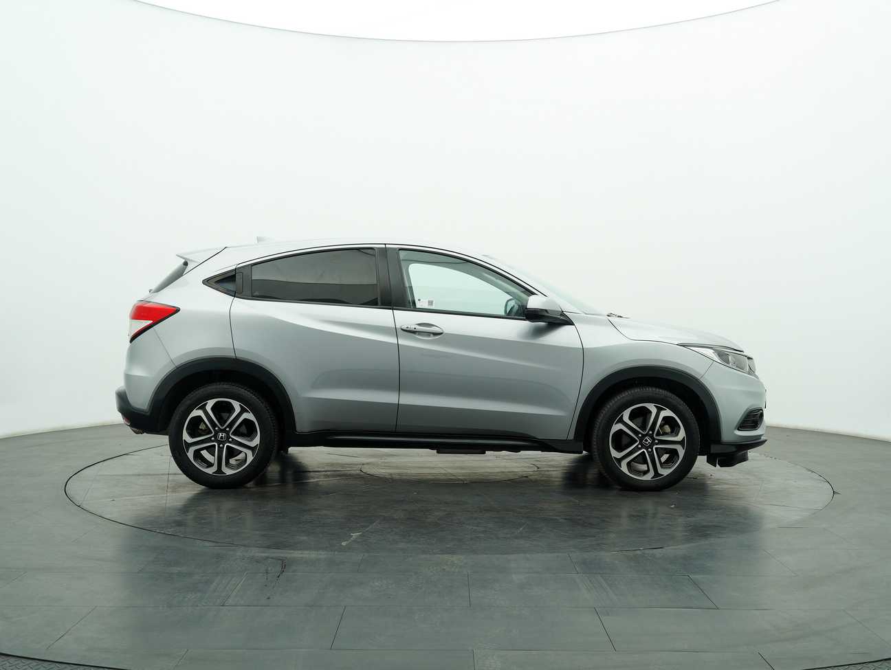 terpakai 2021 Honda HR-V E 1.8