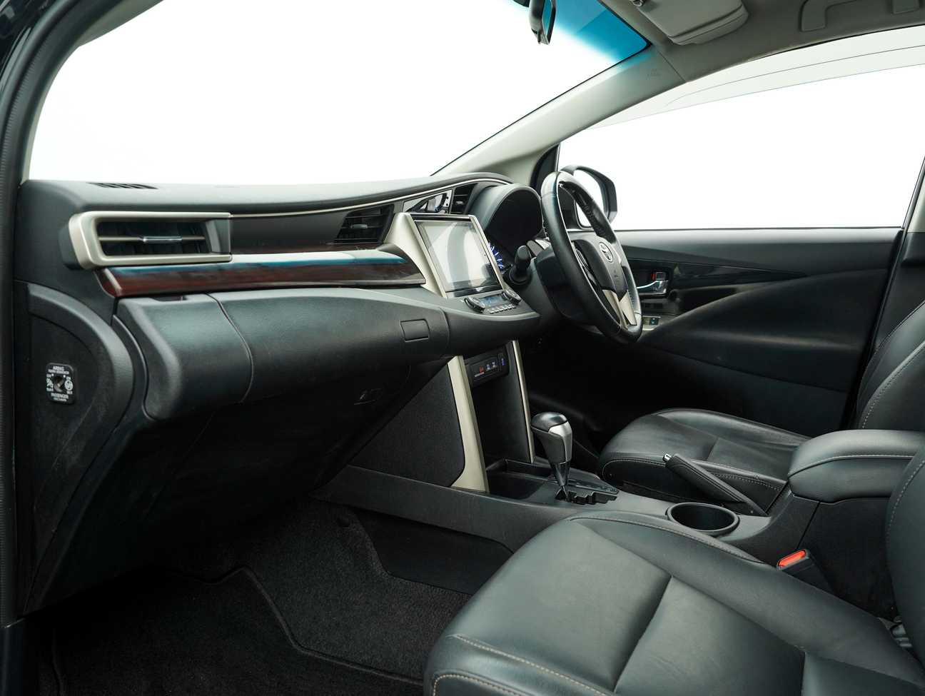 used 2018 Toyota Innova X 2.0