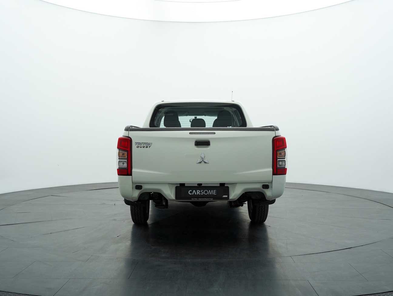 used 2022 Mitsubishi Triton Quest Dual Cab 4X2 2.5