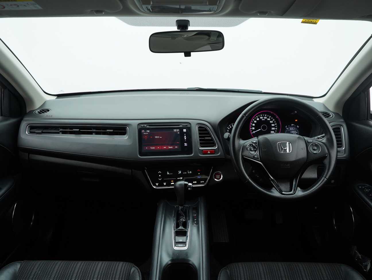 used 2017 Honda HR-V V 1.8