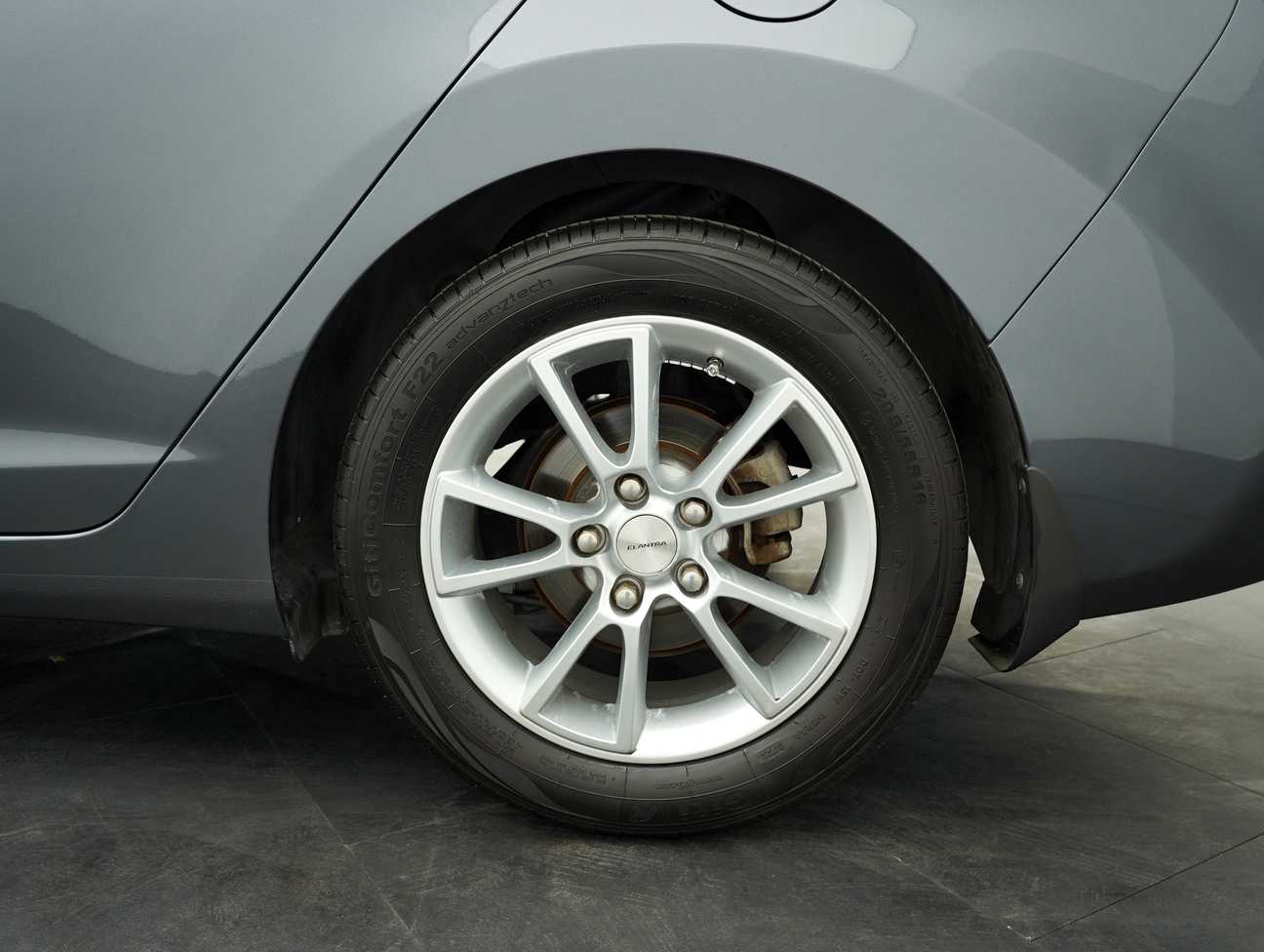 terpakai 2015 Hyundai Elantra Premium 1.6