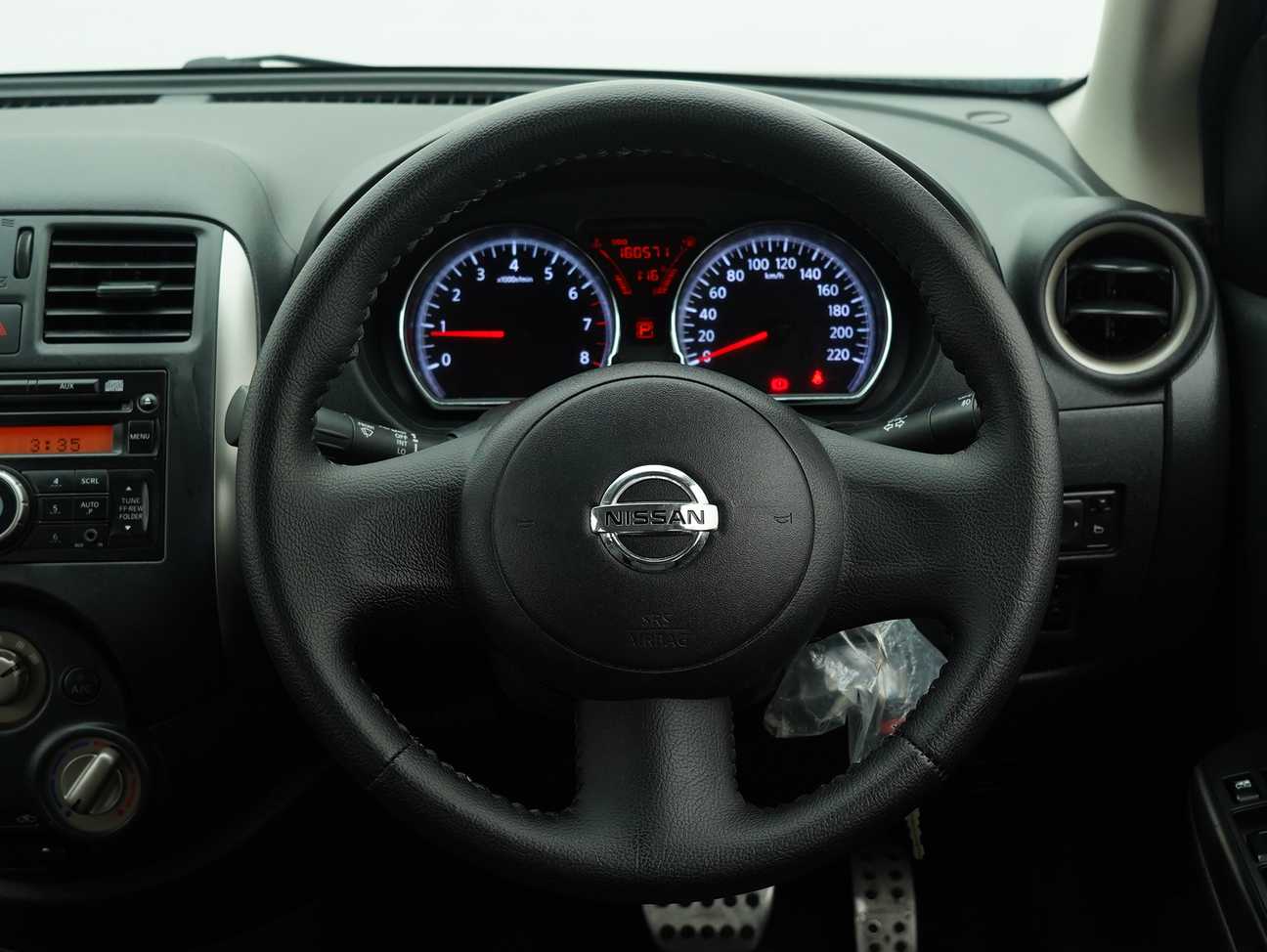 used 2013 Nissan Almera V 1.5