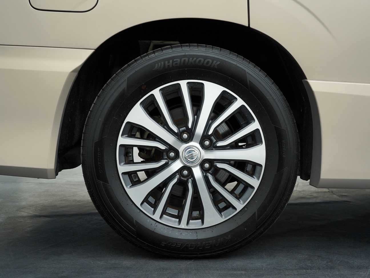 used 2020 Nissan Serena S-Hybrid High-Way Star Premium 2.0