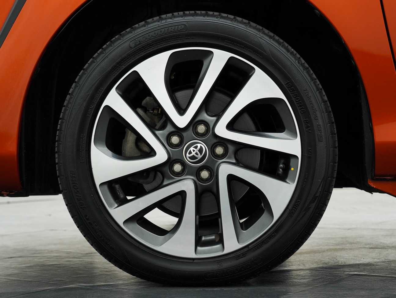 used 2018 Toyota Sienta V 1.5