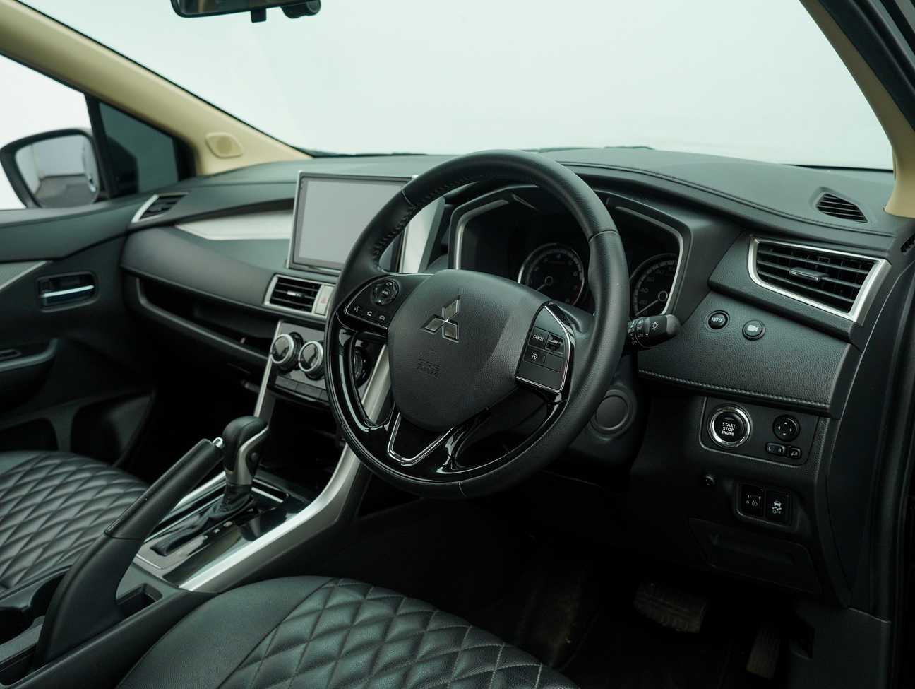 terpakai 2022 Mitsubishi Xpander  1.5